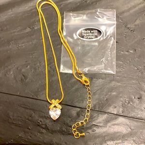 NEW! Beautiful Gold Swarovski Crystal necklace!